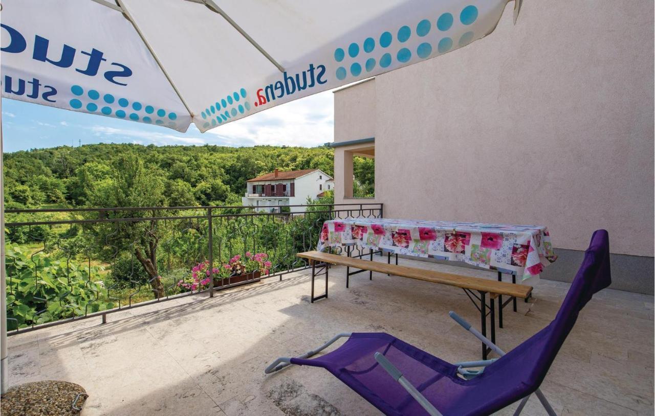 Beautiful Apartment In Brsec With Kitchen Εξωτερικό φωτογραφία