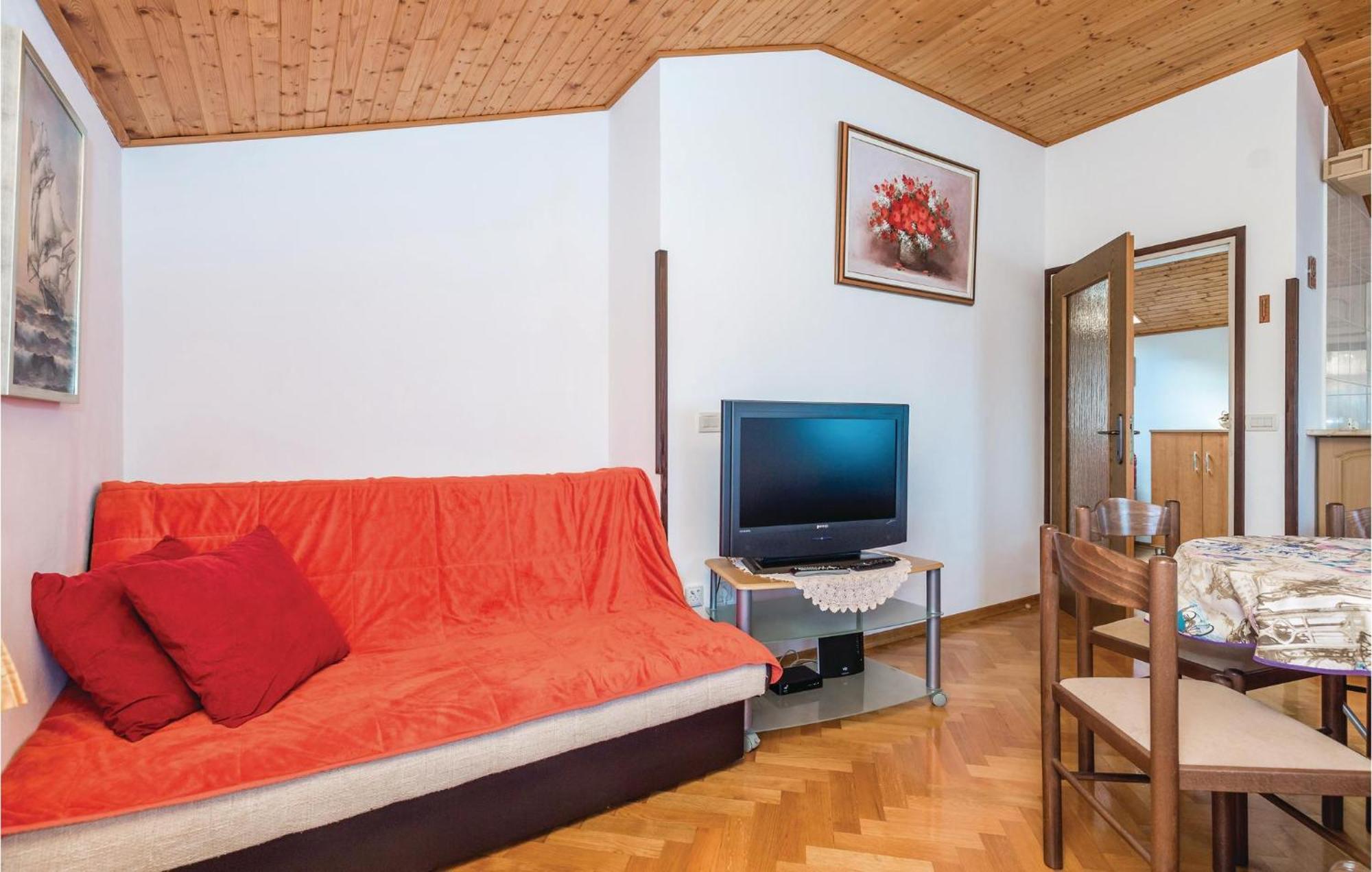 Beautiful Apartment In Brsec With Kitchen Εξωτερικό φωτογραφία